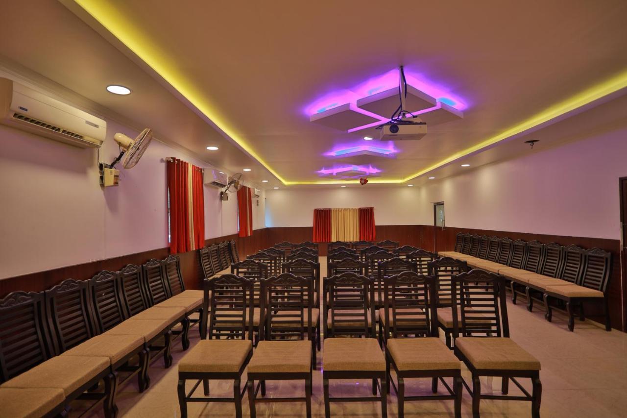 Hydel Palace Athirappilly By Bestinn Leisure Esterno foto